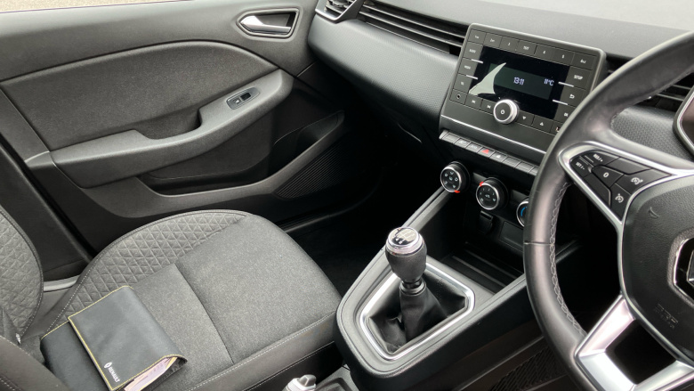 Renault Clio 1.0 TCe 100 Play 5dr Petrol Hatchback